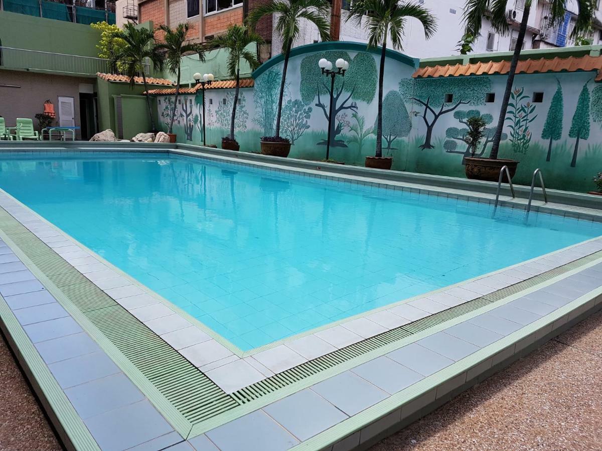 The Park Hotel Sukhumvit 7 Bangkok Exteriör bild